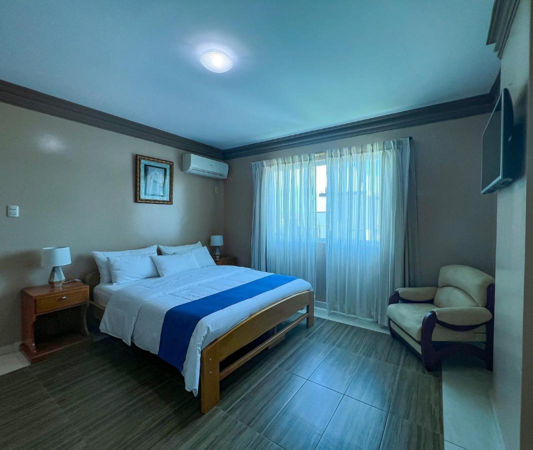 Apart Hotel Hamilton Манта Екстериор снимка